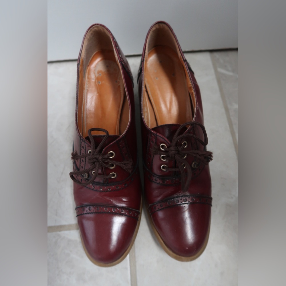 Vintage 40's Women's Brown Lace-Up Heeled Oxfords